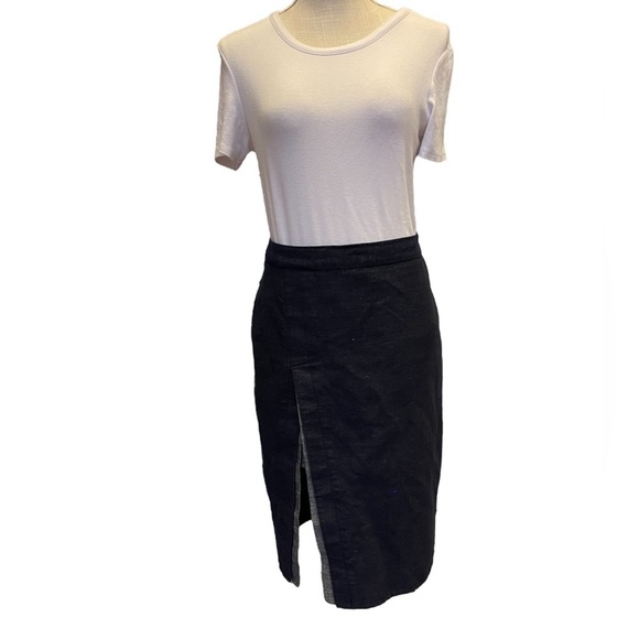 BCBG Maxazria Dark Blue Split Front Midi Pencil Skirt Size: 8 - Picture 2 of 9